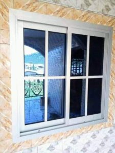 fenêtre sur mesure à Montaignac-Saint-Hippolyte